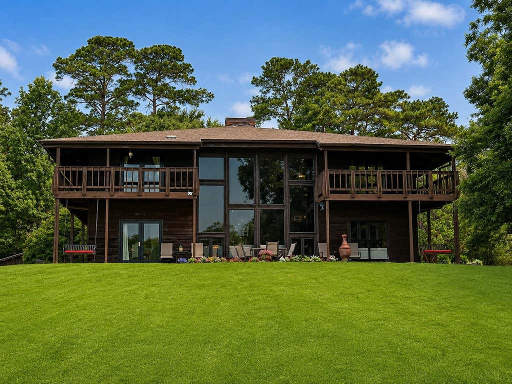 Photo of 2405 Carriage Lamp Lane, Conroe, TX 77384 (MLS # 13860773)