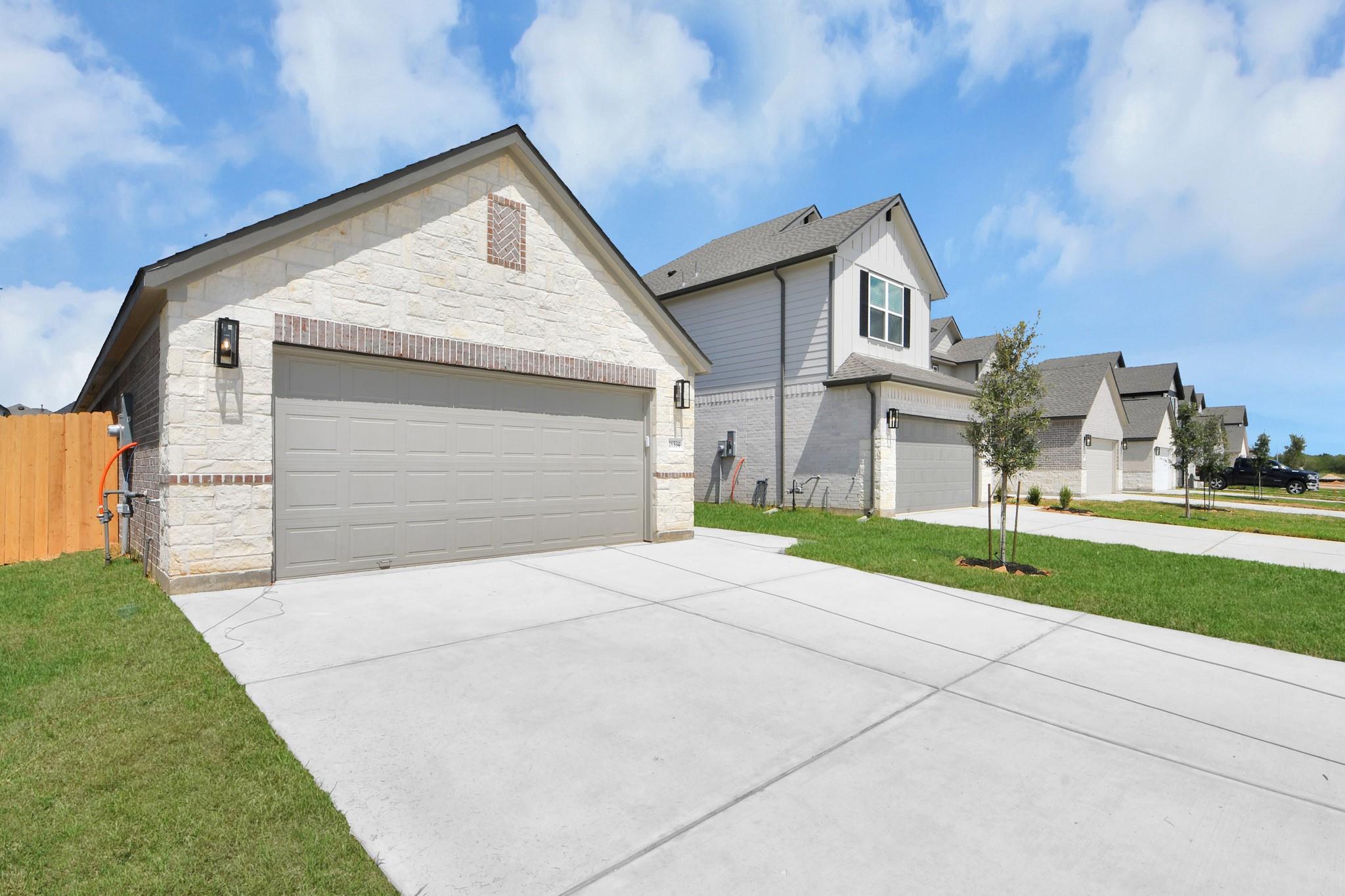18534 Athena Flower Drive