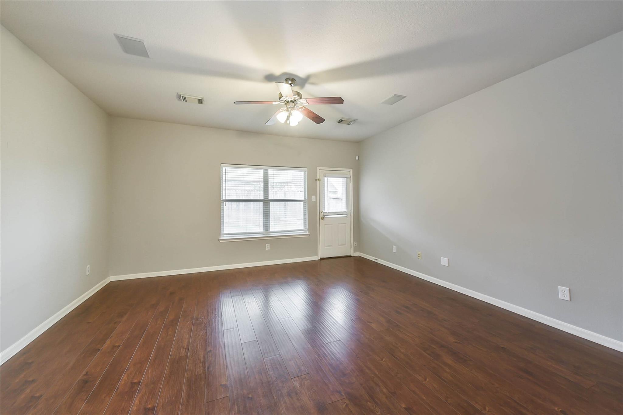 1219 Colonial Manor Drive