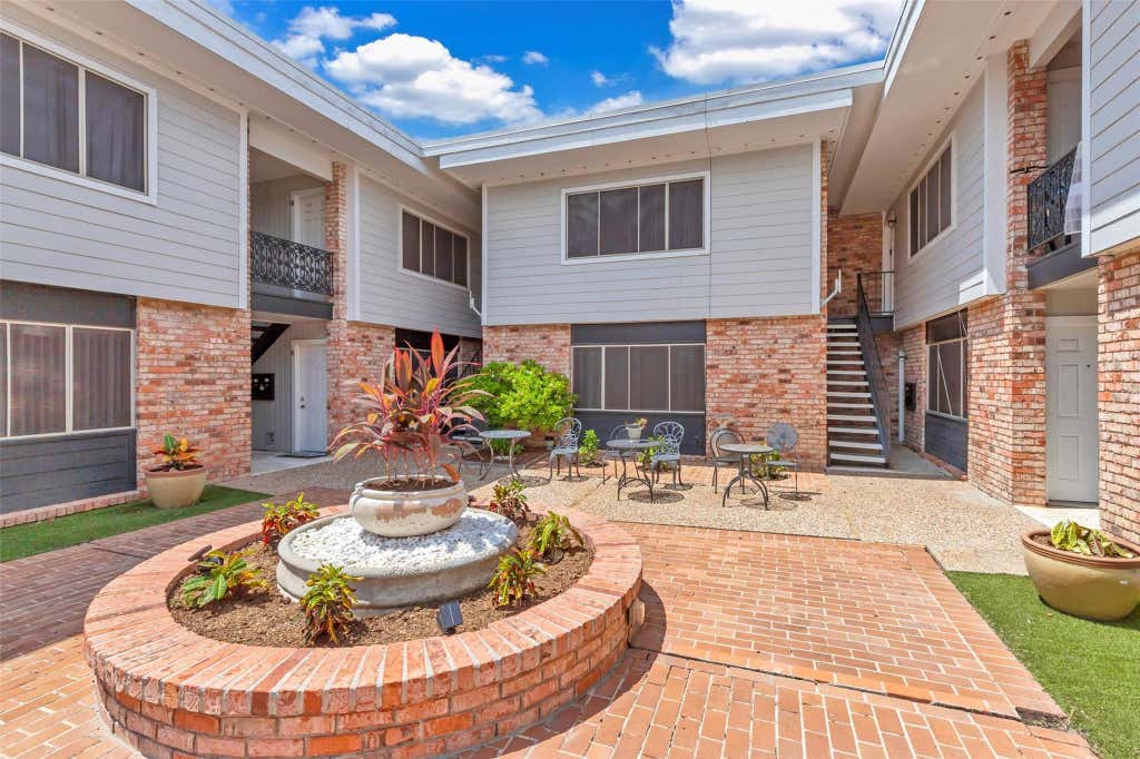 Photo of 2011 Marshall Street #15, Houston, TX 77098 (MLS # 66650581)