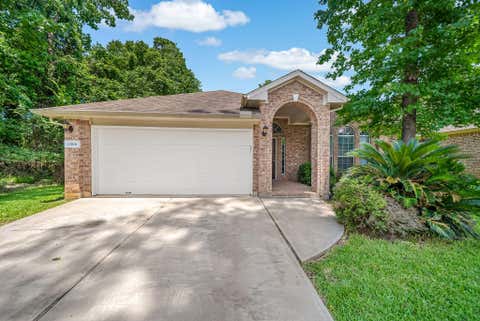 Homes For Rent - 12810 Lake Shore Drive<br/> Montgomery, TX 77356