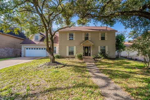 Photo of 1122 Tigris Lane, Houston, TX 77090 (MLS # 64511931)
