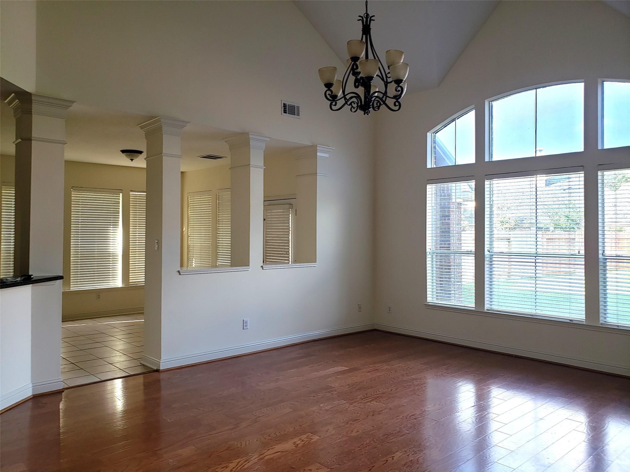 5319 Ashley Way Ct Court