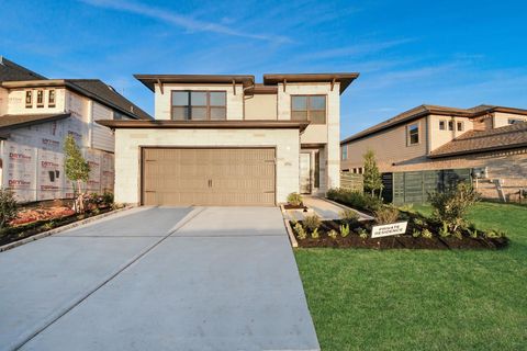 Photo of 10706 Ursa Street, Richmond, TX 77469 (MLS # 71862023)