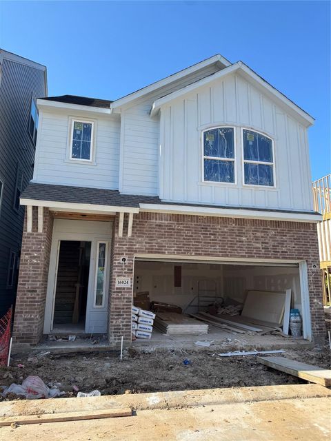 Photo of 16024 Hayes Park Drive, Houston, TX 77079 (MLS # 26189596)