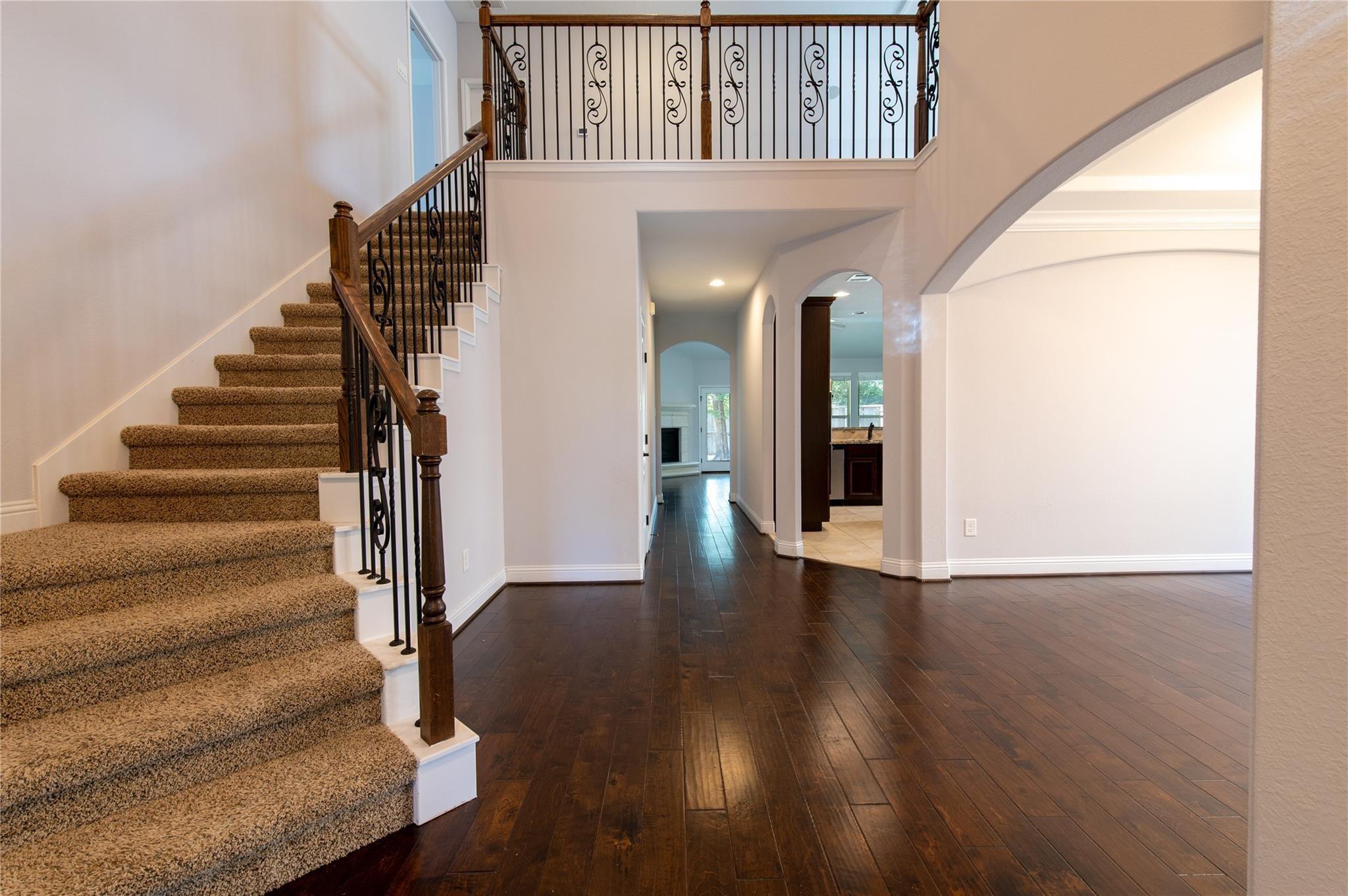 7 Whispering Thicket Place