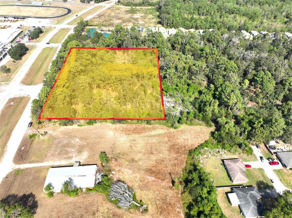 Photo of 3 E Lake Houston Parkway, Huffman, TX 77336 (MLS # 45759567)