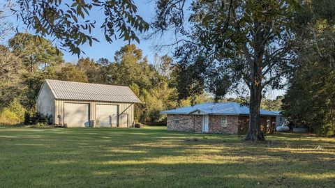 Photo of 13291 Highway 105, Cleveland, TX 77327 (MLS # 71636920)