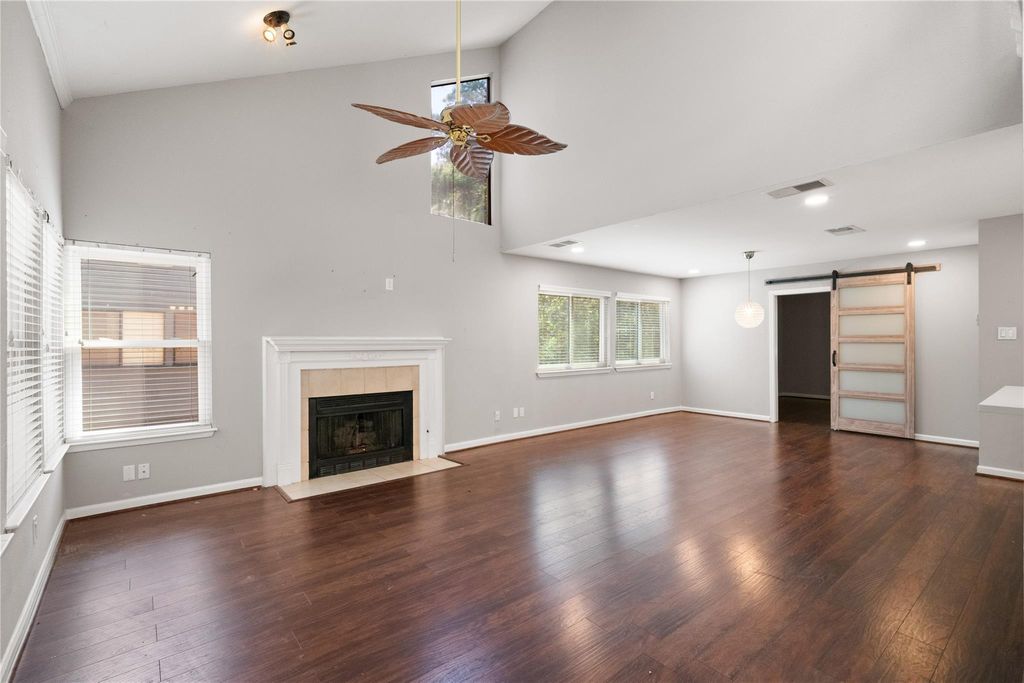 Photo of 54 Sawmill Grove Lane, The Woodlands, TX 77380 (MLS # 80502736)