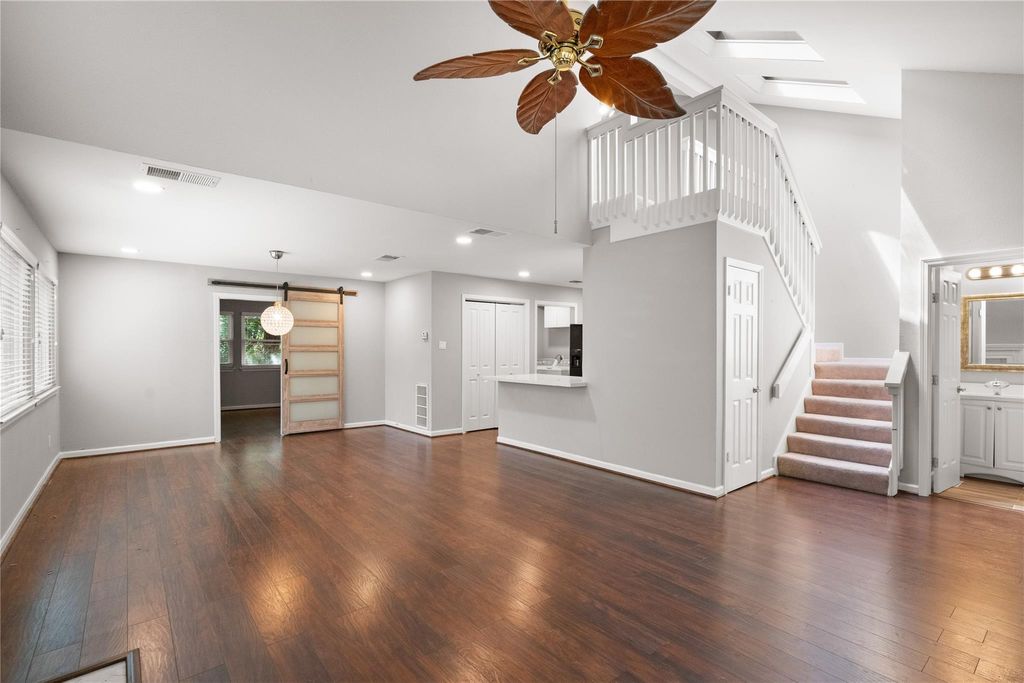 Photo of 54 Sawmill Grove Lane, The Woodlands, TX 77380 (MLS # 80502736)
