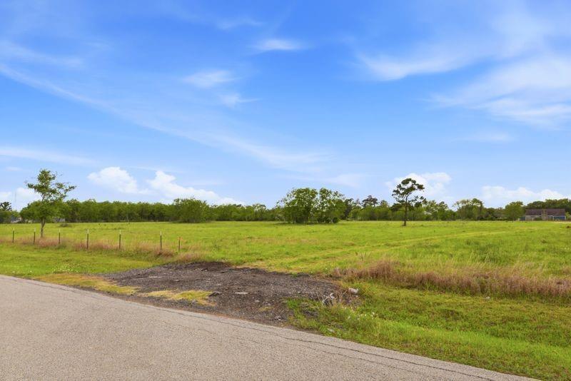 Lot 3 Avenue E