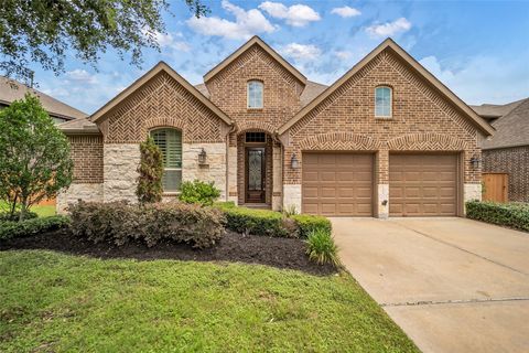 Homes For Sale - 17122 Kildonan Court<br/> Richmond, TX 77407