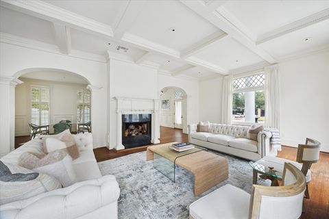 Photo of 200 Westmoreland Street, Houston, TX 77006 (MLS # 94427691)