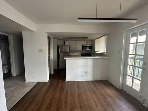 Photo of 9009 Richmond Avenue #407, Houston, TX 77063 (MLS # 50653365)