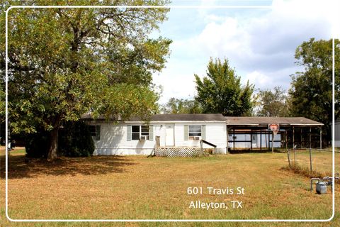 Photo of 601 Travis Street, Alleyton, TX 78935 (MLS # 3969069) Photo of 601 Travis Street, Alleyton, TX 78935 (MLS # 3969069)