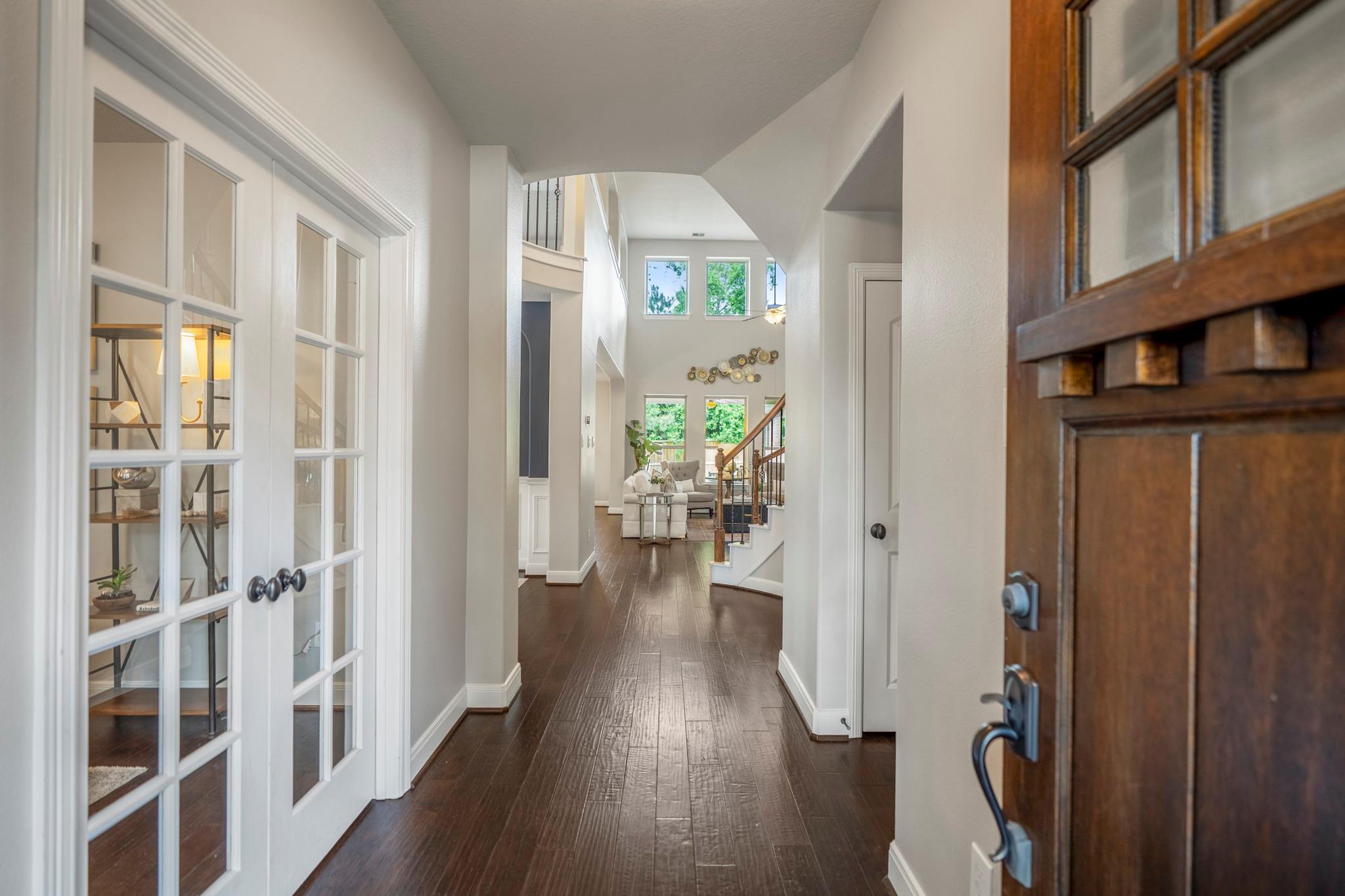 7 E Wading Pond Circle