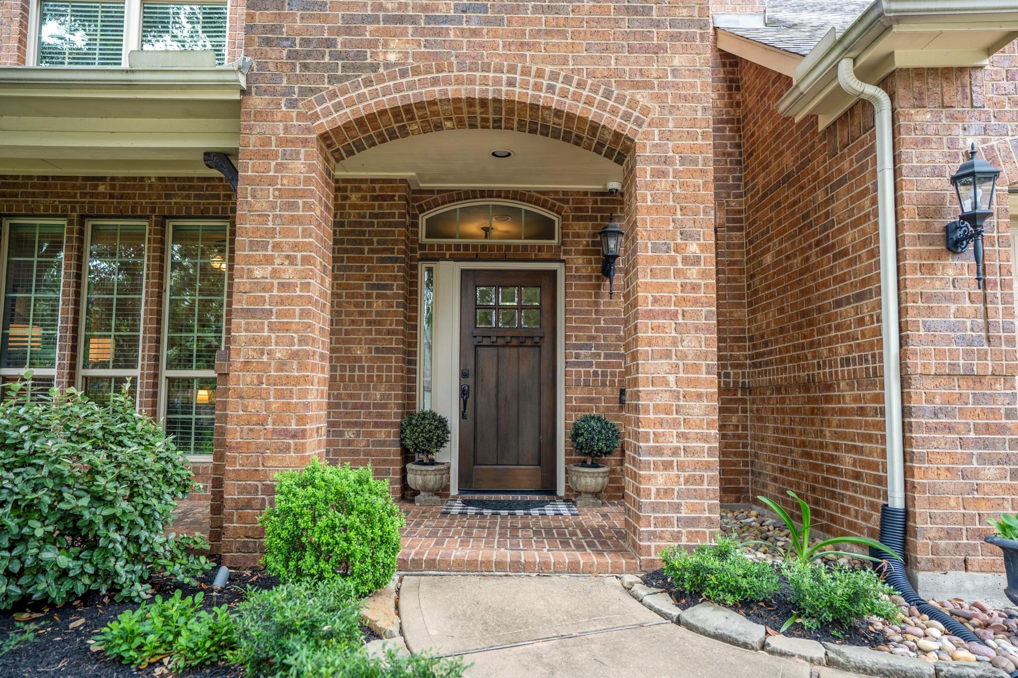 7 E Wading Pond Circle