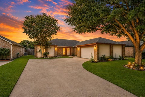 Photo of 4805 Whispering Falls Drive, Houston, TX 77084 (MLS # 51179355)