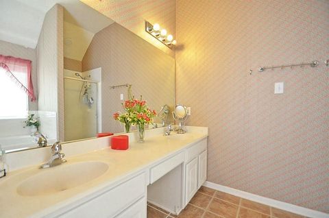 Tiny photo for 12110 Laurel Court, Stafford, TX 77477 (MLS # 68559234)