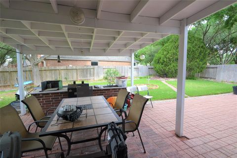 Tiny photo for 12110 Laurel Court, Stafford, TX 77477 (MLS # 68559234)