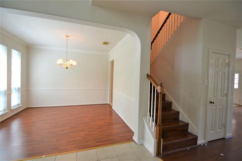Tiny photo for 12110 Laurel Court, Stafford, TX 77477 (MLS # 68559234)