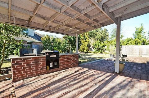 Tiny photo for 12110 Laurel Court, Stafford, TX 77477 (MLS # 68559234)