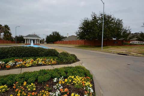 Tiny photo for 12110 Laurel Court, Stafford, TX 77477 (MLS # 68559234)