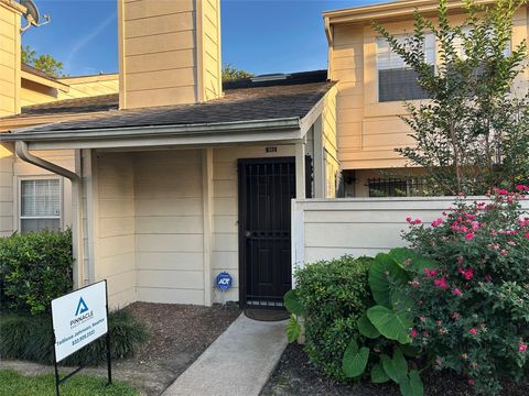 Photo of 13046 Leader Street #982, Houston, TX 77072 (MLS # 90134267)