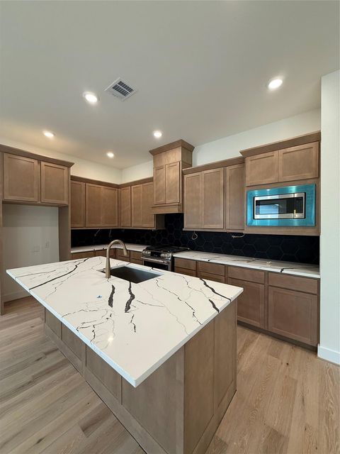 Tiny photo for 1422 Caywood Lane #D, Houston, TX 77055 (MLS # 58927607)