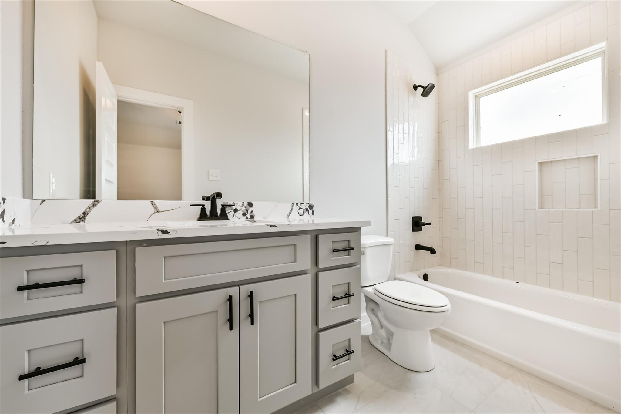 Manvel, Texas 77578, United States, 4 Bedrooms Bedrooms, ,4 BathroomsBathrooms,Residential,Active,238785