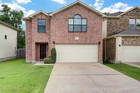Photo of 827 E 36th Street, Houston, TX 77022 (MLS # 75101444)