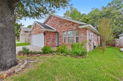 4922 Pleasure Lake Lane Willis TX 77318