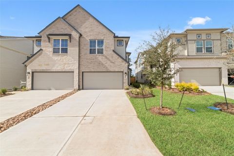 Photo of 135 W Coralburst Loop #1, Montgomery, TX 77316 (MLS # 12770202)