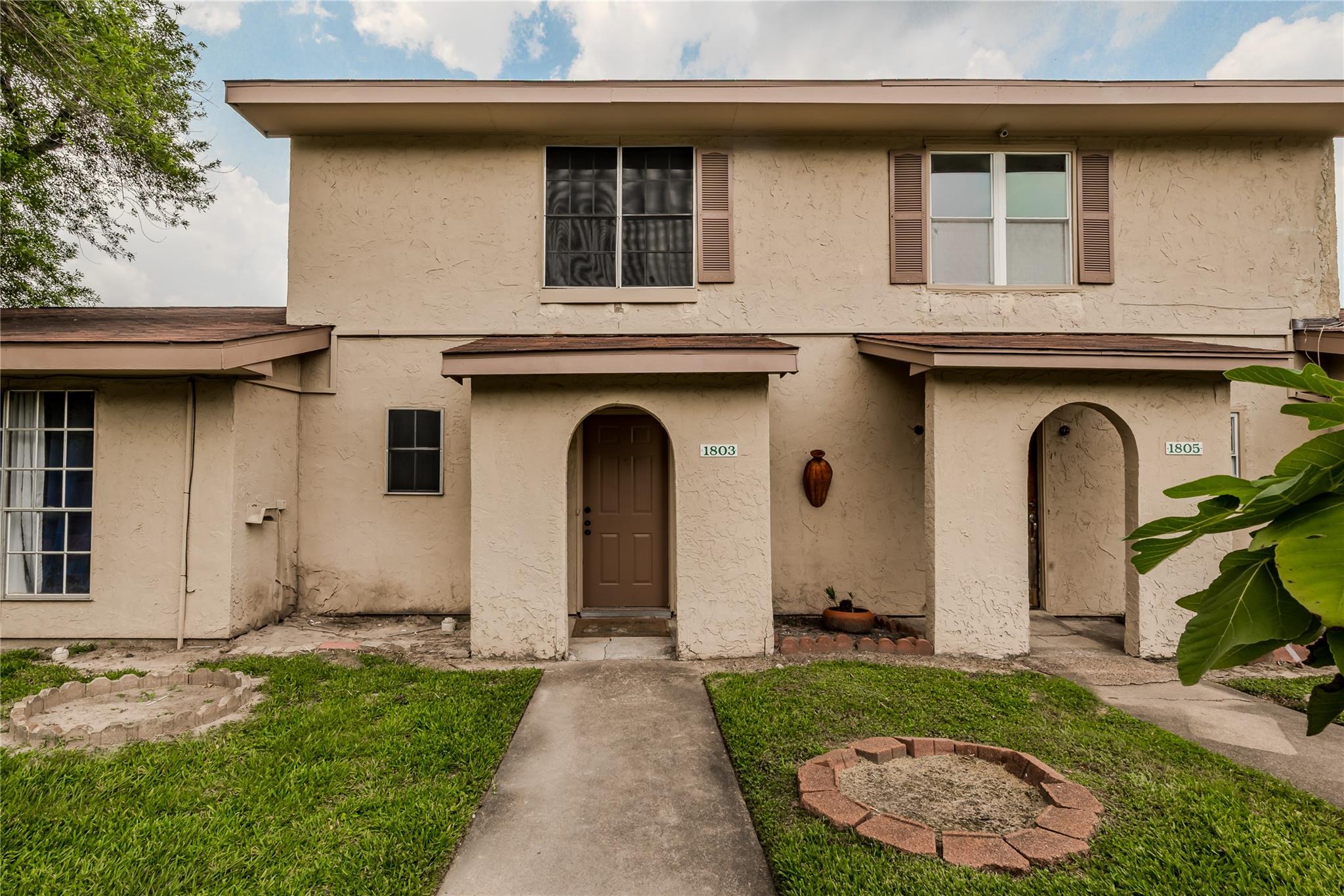 1803 Country Village Boulevard
