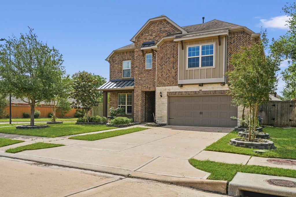 Photo of 23903 Hartford Springs Trail, Katy, TX 77493 (MLS # 31676816)