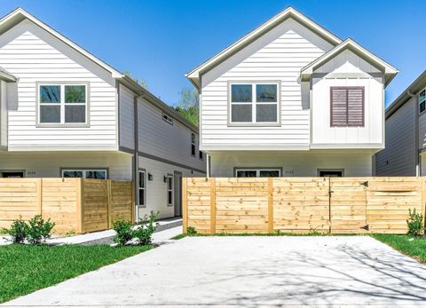 Photo of 2022 Hampton Street #A B, Houston, TX 77088 (MLS # 80666242)