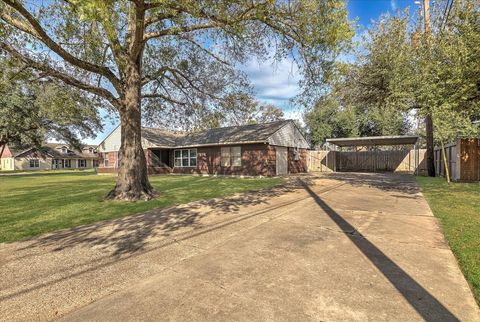 Photo of 1800 Leggett Drive, Galena Park, TX 77547 (MLS # 19179662)