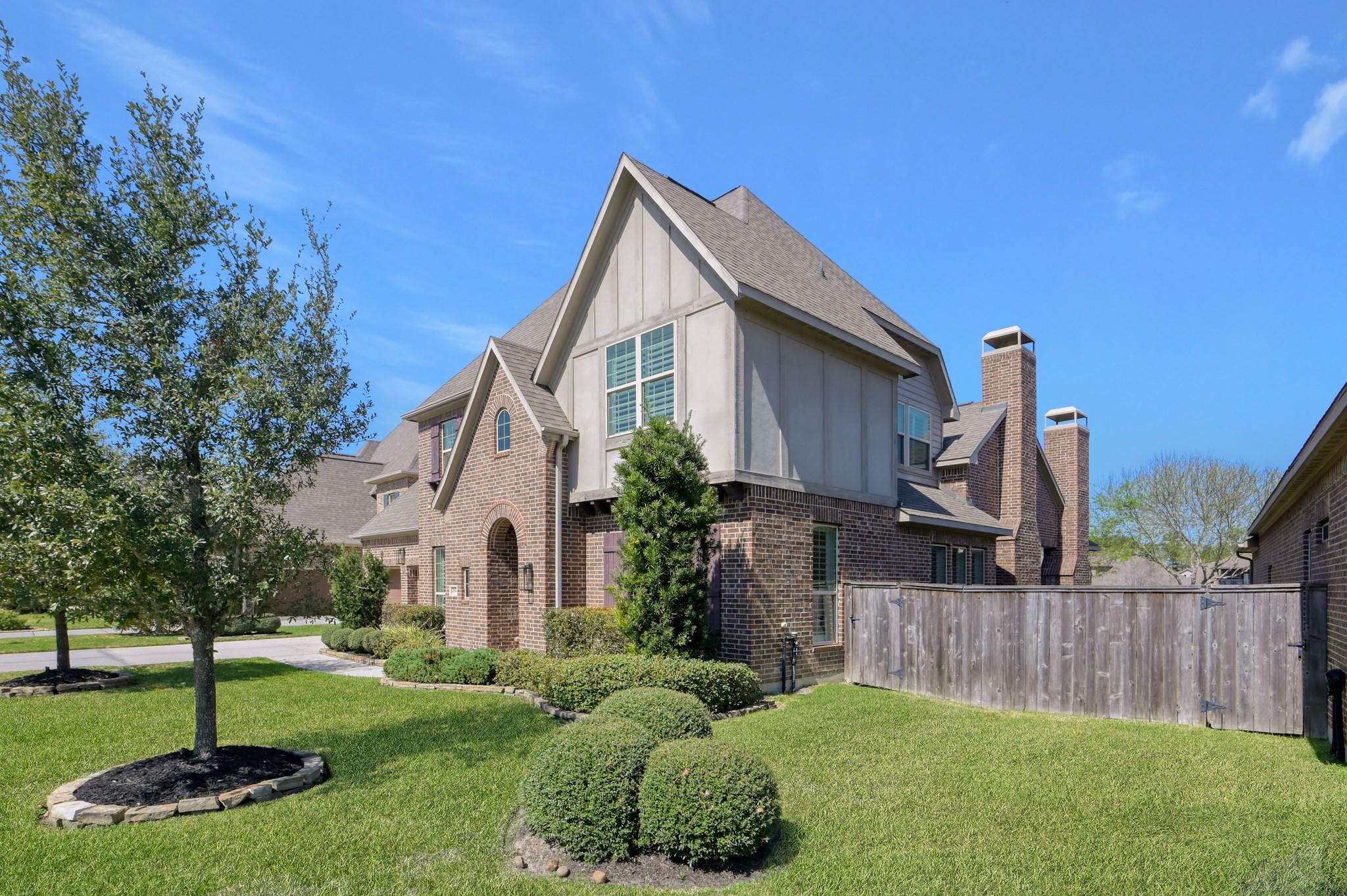 2614 Alan Lake Lane