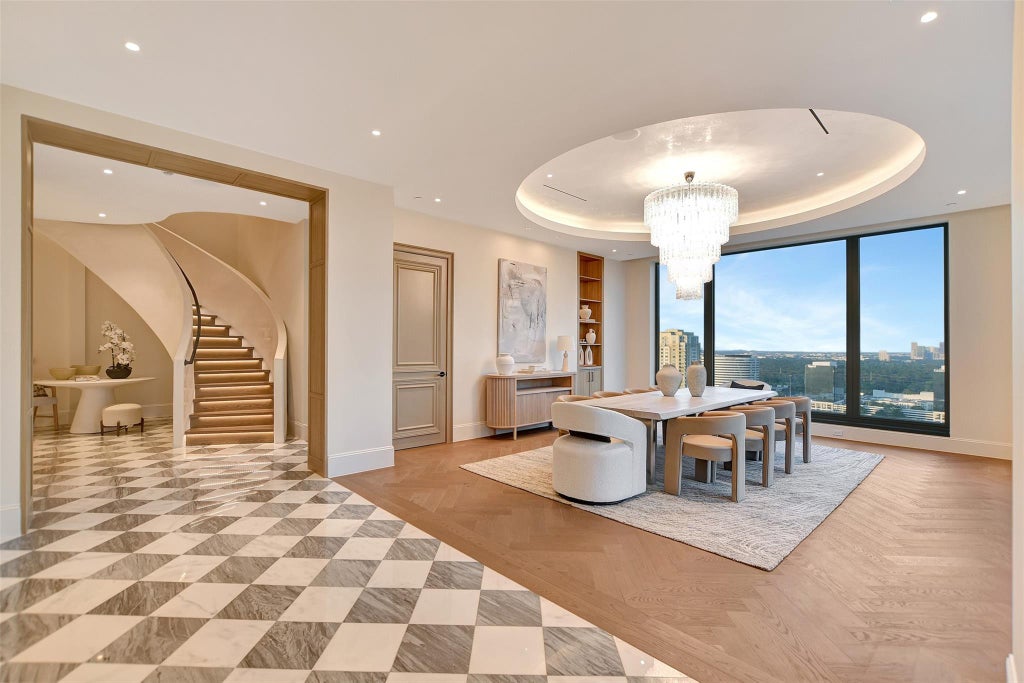 Photo of 1275 S Post Oak Lane #2502, Houston, TX 77056 (MLS # 78745561)
