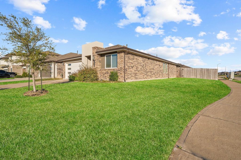 Photo of 7435 Teton Creek Trace, Richmond, TX 77407 (MLS # 22647674)