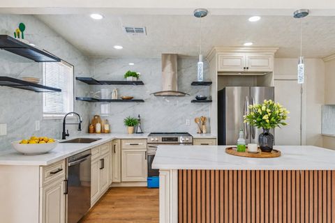 Tiny photo for 10042 Lazy Oaks Street, Houston, TX 77080 (MLS # 48046333)