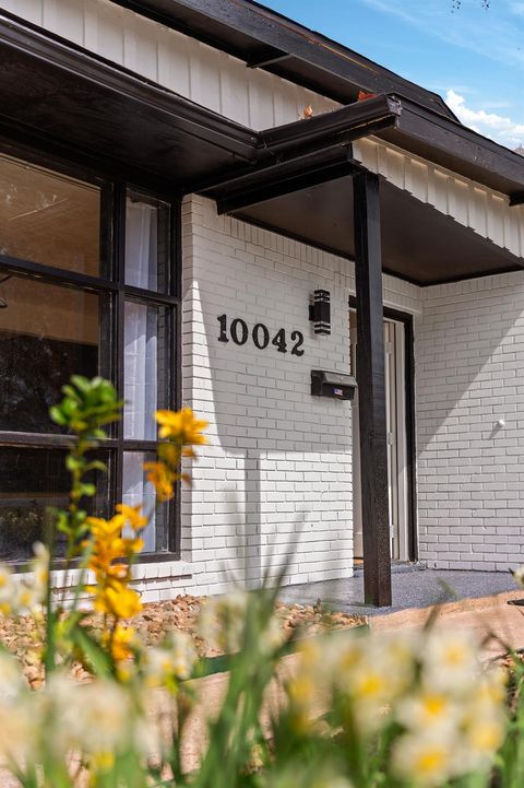 Tiny photo for 10042 Lazy Oaks Street, Houston, TX 77080 (MLS # 48046333)