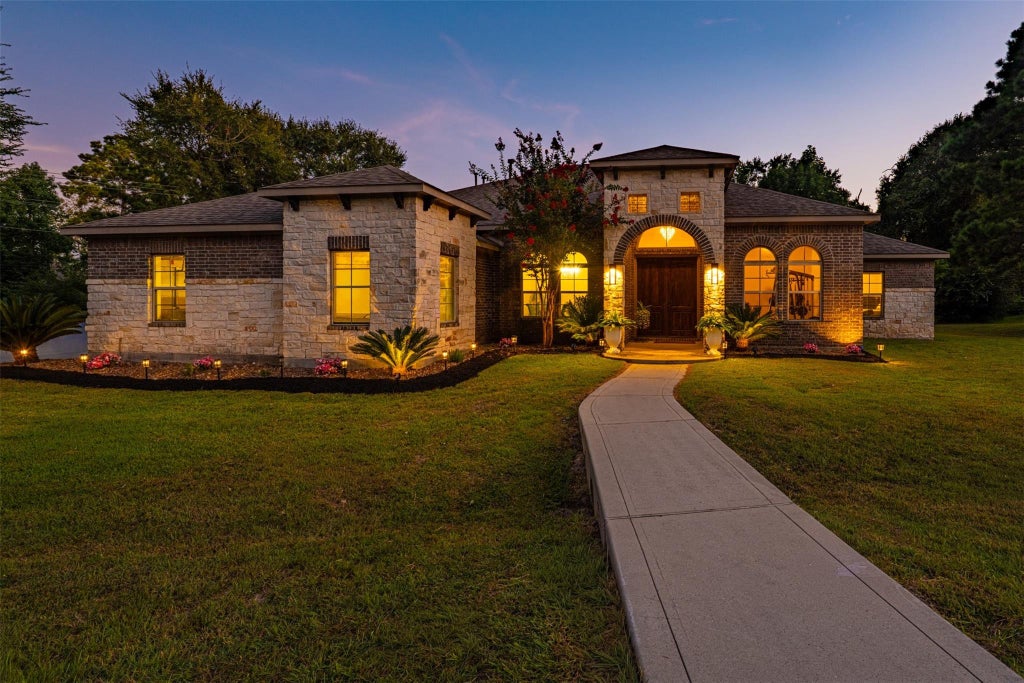 Photo of 8992 Wind Jammer Lane, Montgomery, TX 77316 (MLS # 64220804)
