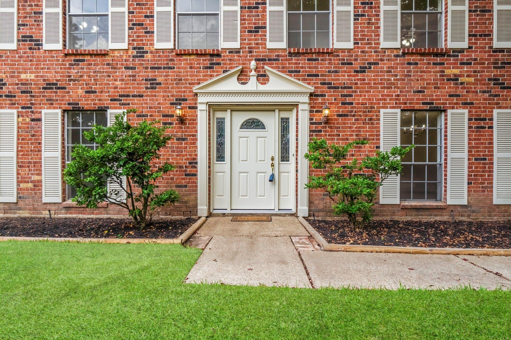 3210 Village Park Drive