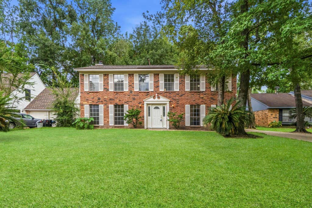 Photo of 3210 Village Park Drive, Houston, TX 77339 (MLS # 94079948)