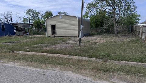 Photo of 706 Cedar Street S, Matagorda, TX 77414 (MLS # 26571571)