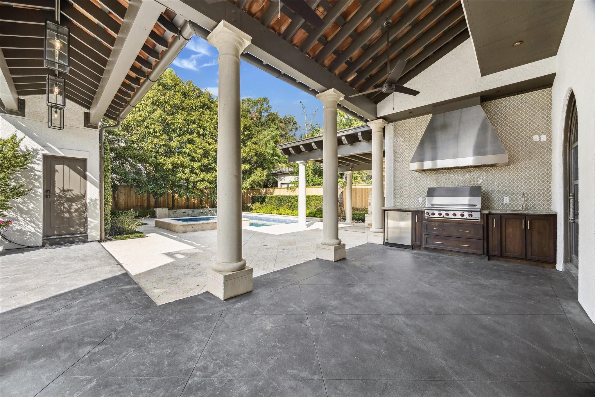 2330 Maroneal Street