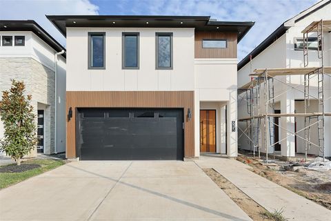 635 Rolling Oaks Stafford TX 77477