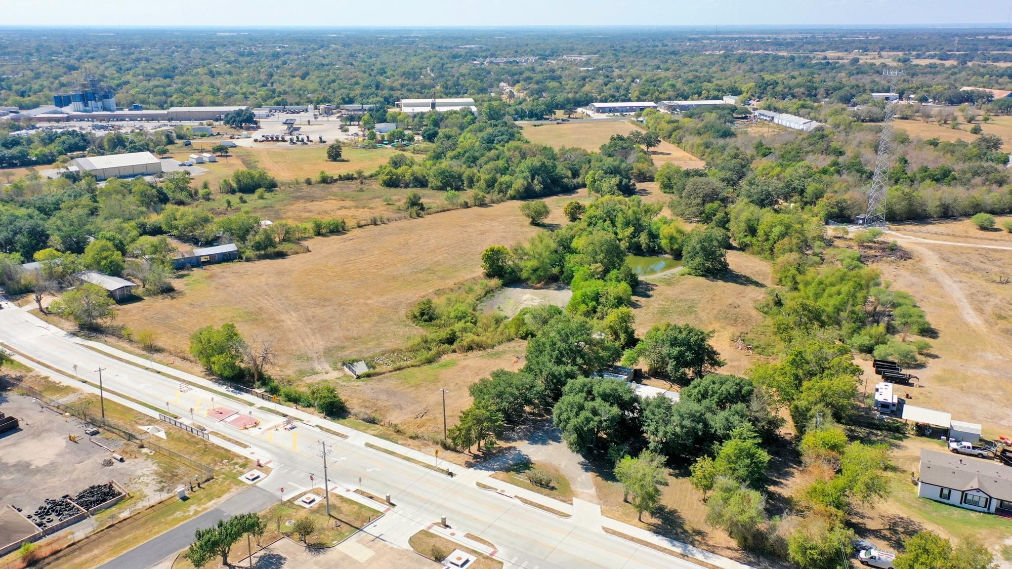 2216 Old Hearne Road