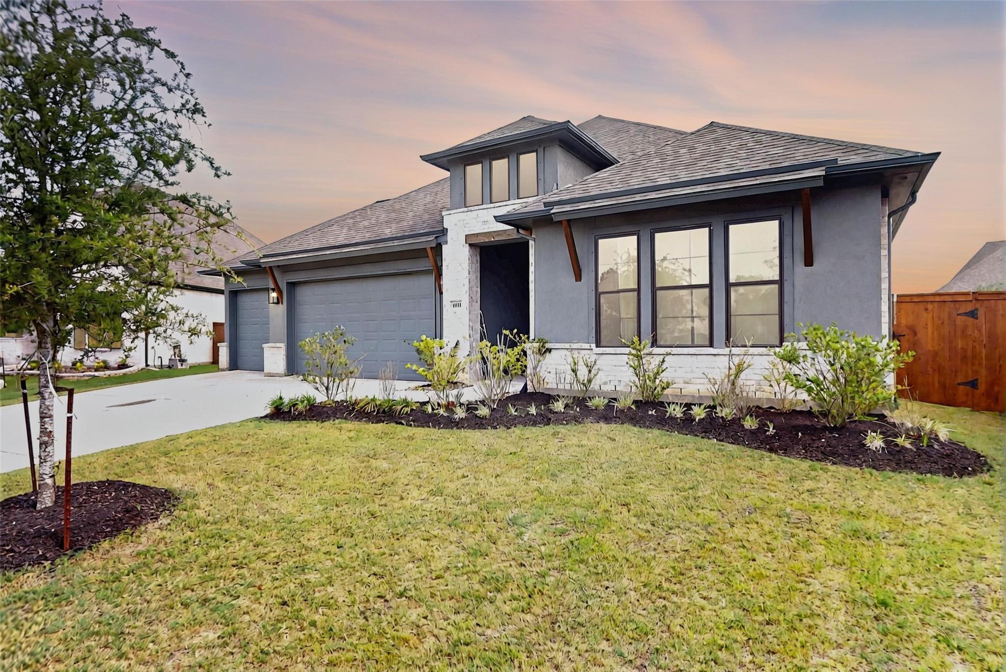 4611 Columbus Drive